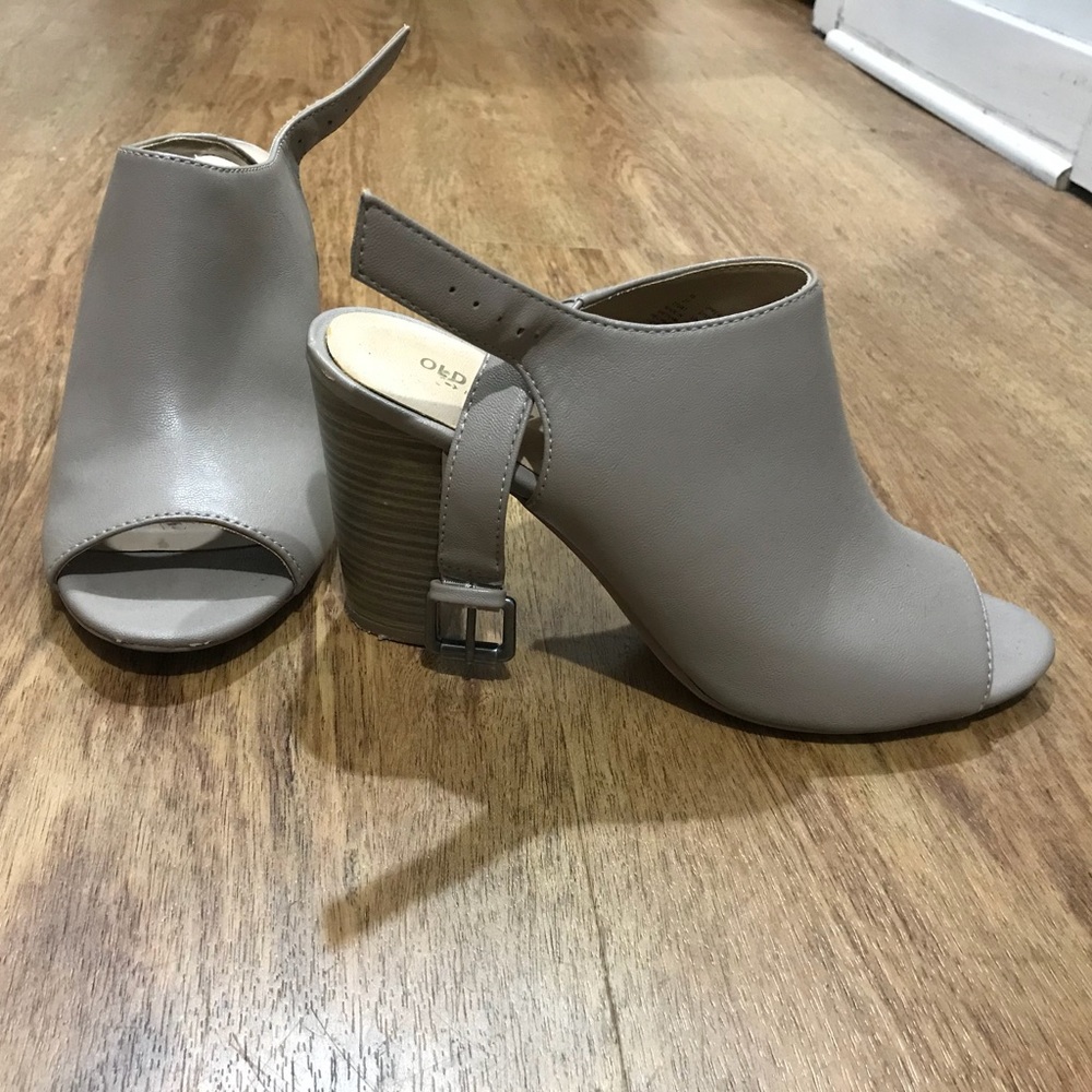 Old navy open toed heels